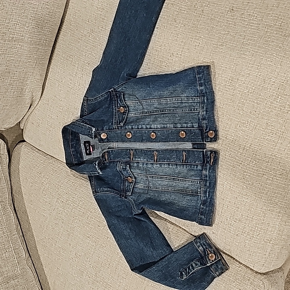 Medium wash girls denim jacket